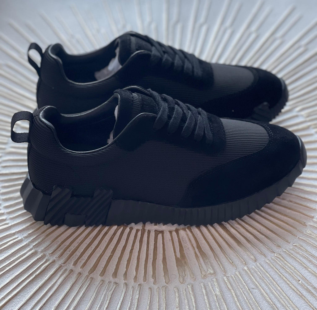 Hermès Bouncing Sneaker Black – Luxury Men’s Designer Shoes sole and tread detail