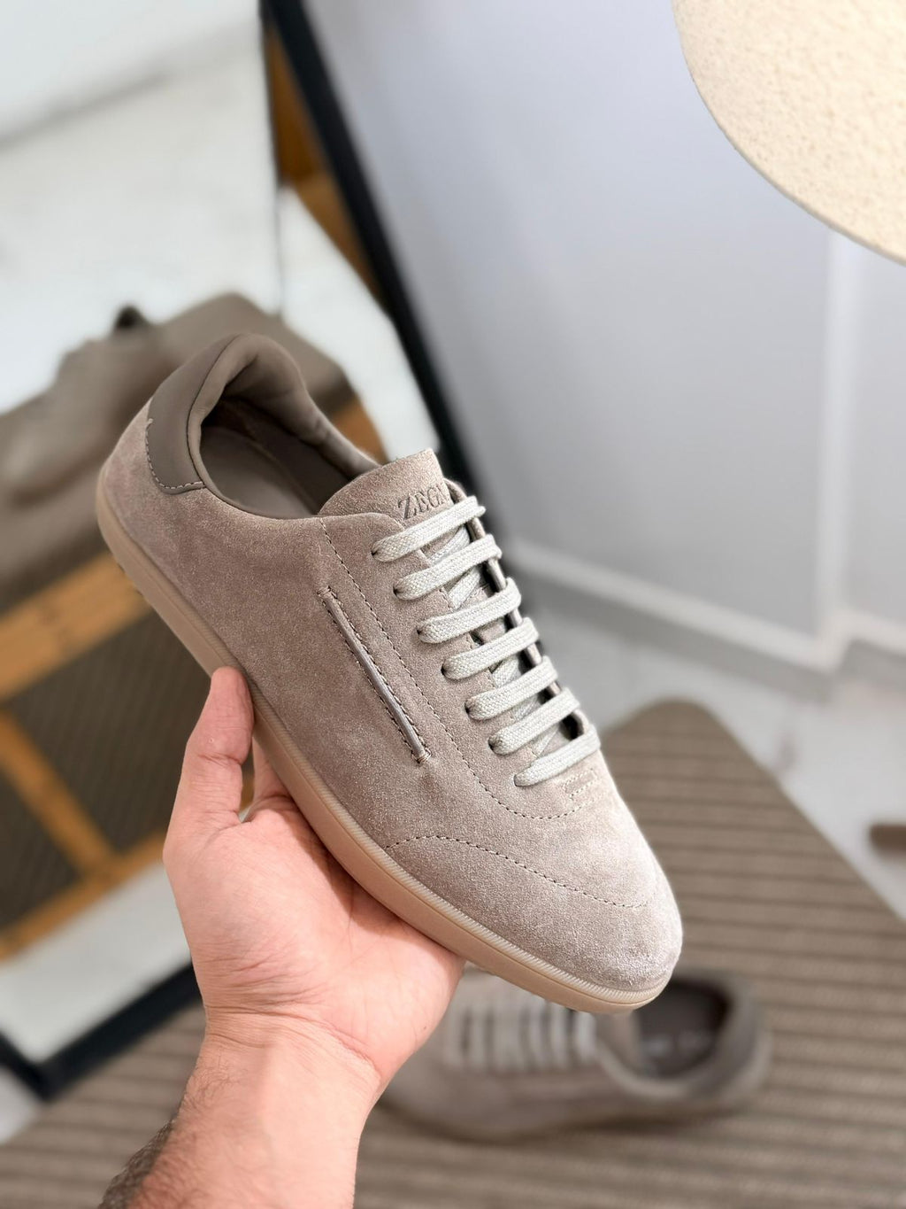 Zegna 232 Sneaker suede. side view